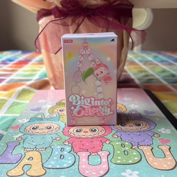 💜 POP MART Big into Energy Phone Charm Blind Box 💜 NWT 💜 - Picture 1 of 16